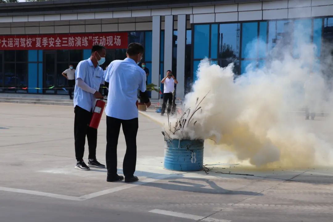 【濟(jì)寧大運(yùn)河駕校】未雨綢繆！夏季安全“三防”演練順利舉行，提升應(yīng)急救援能力！(圖1)